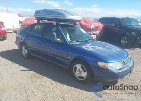 1998 Saab 900 S z USA, uszkodzony, nr VIN YS3DD55B7W2015355